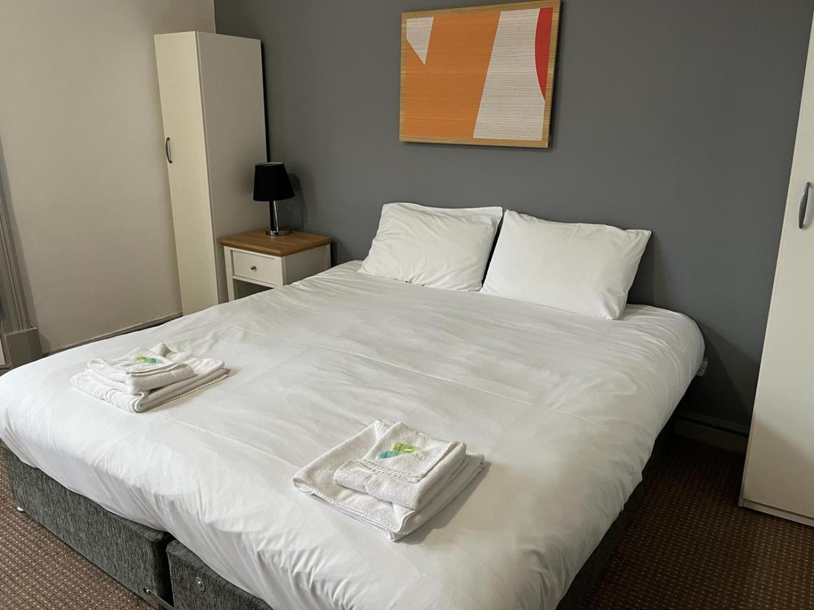 รอยัล โฮเทล เคทเทอริง  Hotel ภายนอก รูปภาพ