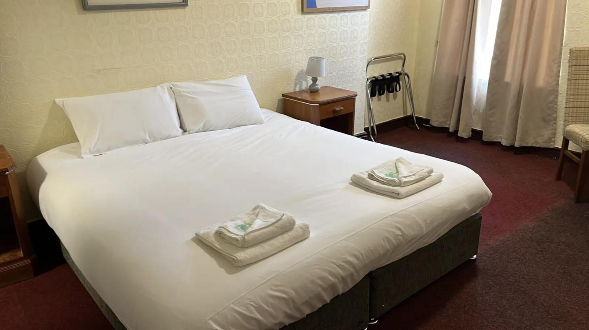 รอยัล โฮเทล เคทเทอริง  Hotel ภายนอก รูปภาพ