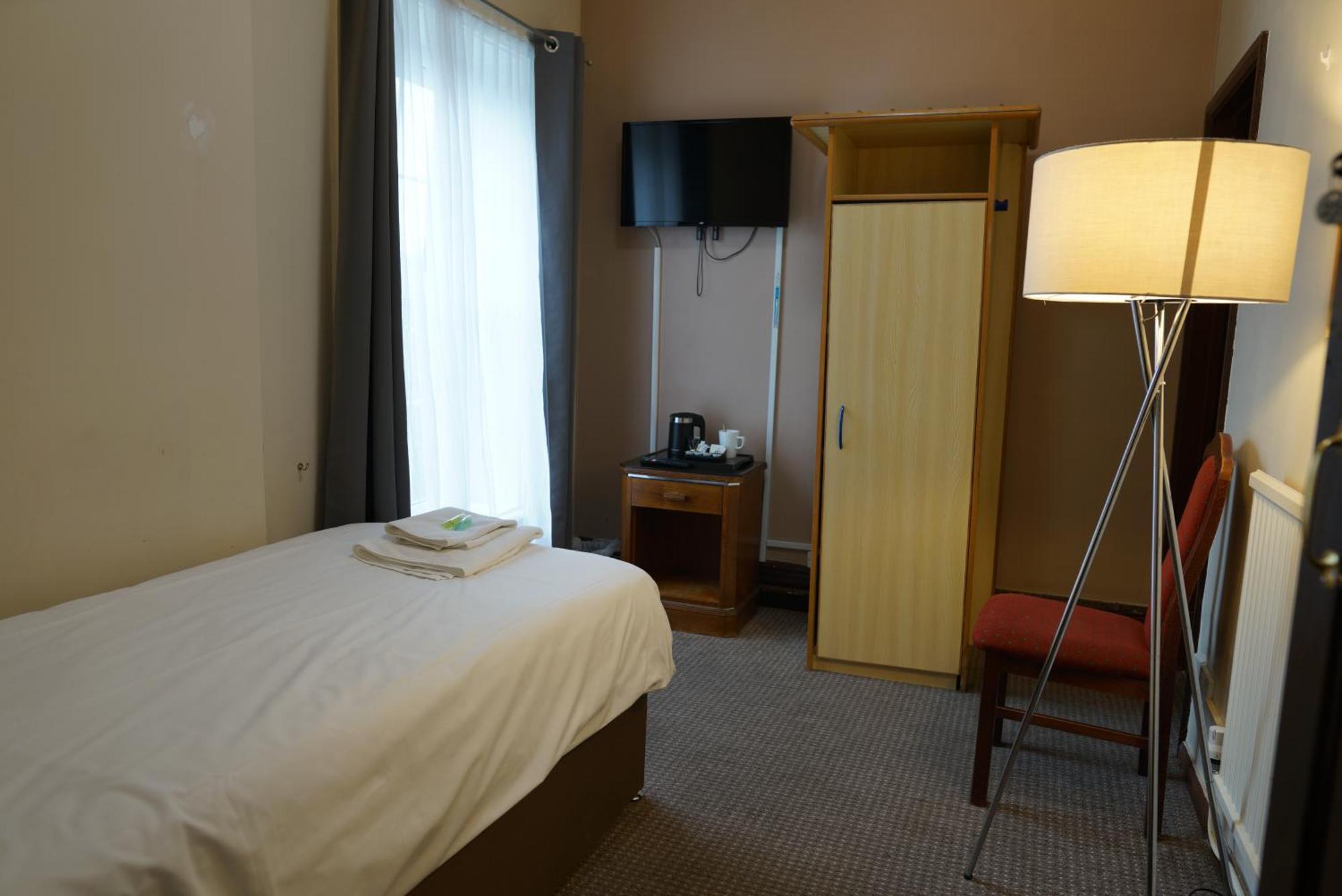 รอยัล โฮเทล เคทเทอริง  Hotel ภายนอก รูปภาพ