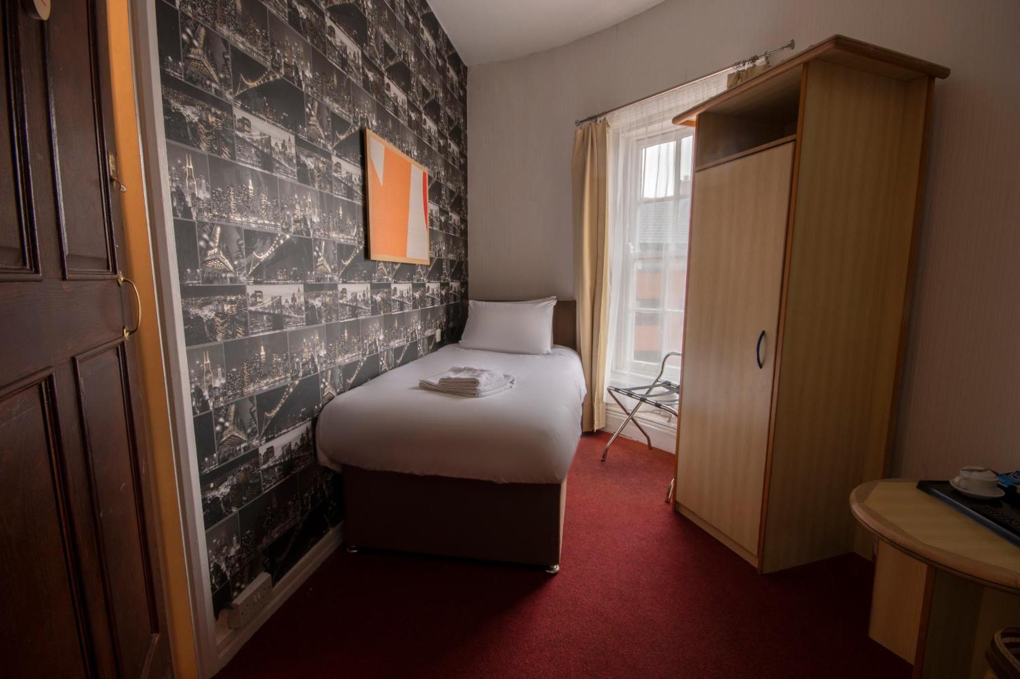 รอยัล โฮเทล เคทเทอริง  Hotel ภายนอก รูปภาพ