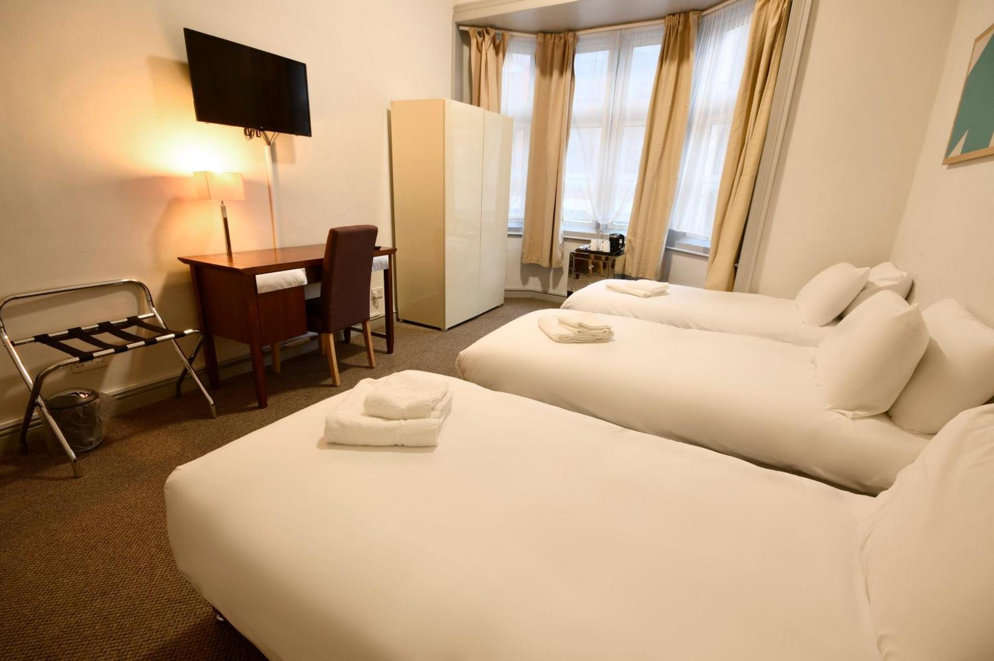 รอยัล โฮเทล เคทเทอริง  Hotel ภายนอก รูปภาพ