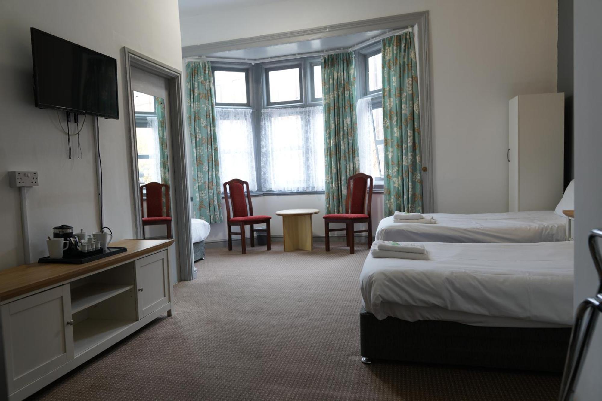 รอยัล โฮเทล เคทเทอริง  Hotel ภายนอก รูปภาพ